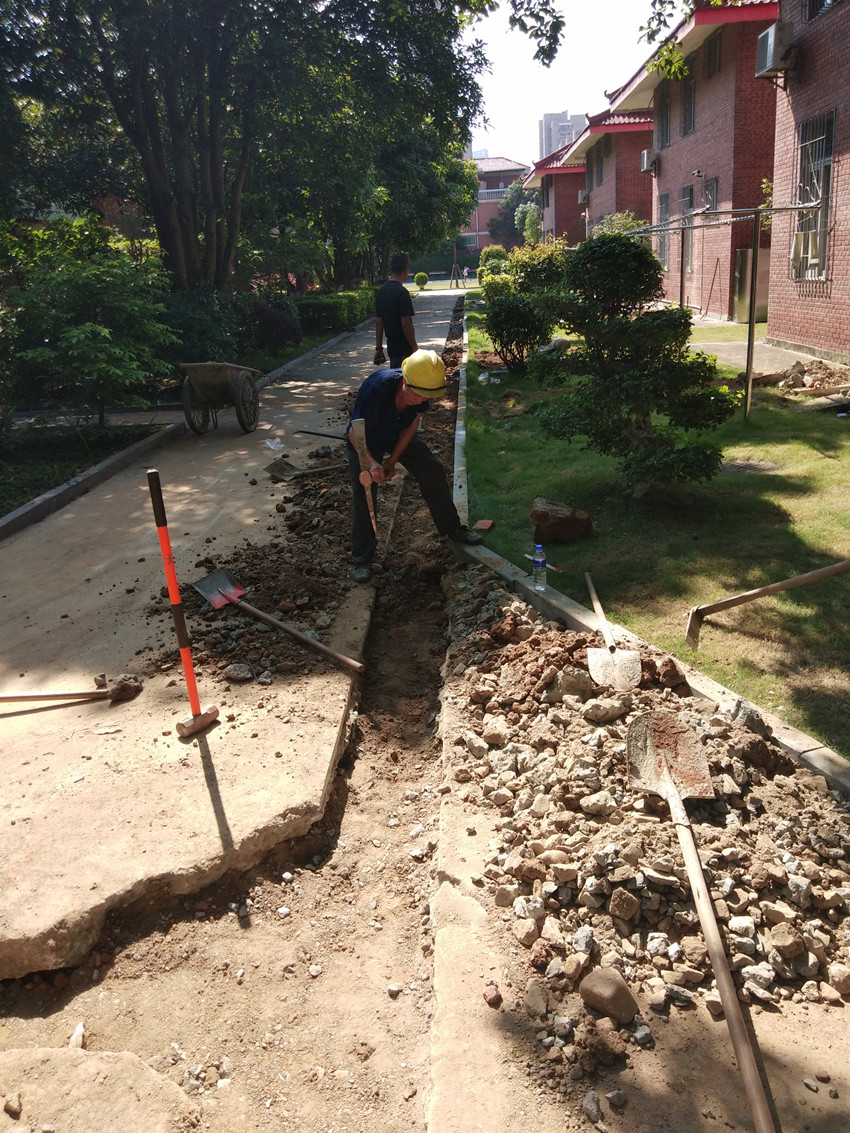 燃气管路管沟算帐及夯实_副本.jpg 燃气管路管沟算帐及夯实_副本.jpg